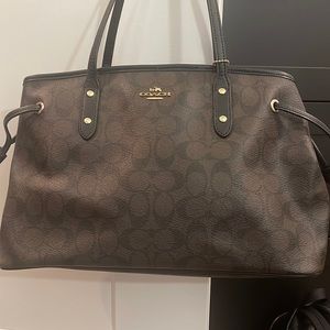 Coach handbag
